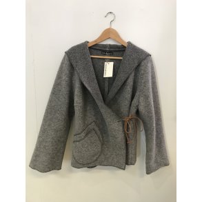 Sl-om jakke med htte. Gr.