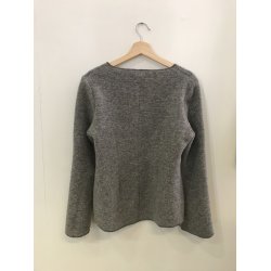 Jakke med lommer. gr�.